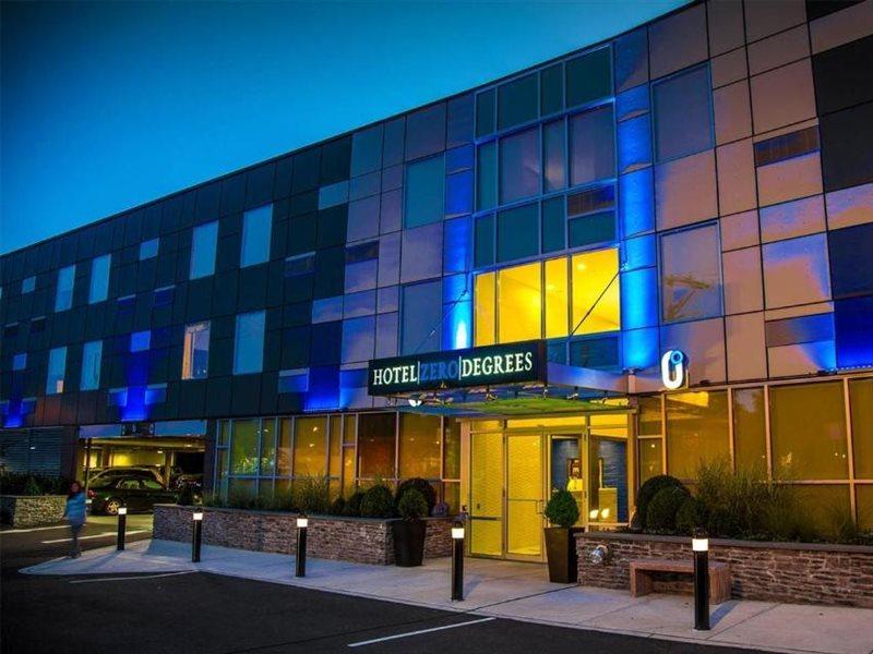 Hotel The Watershed Norwalk Exteriér fotografie