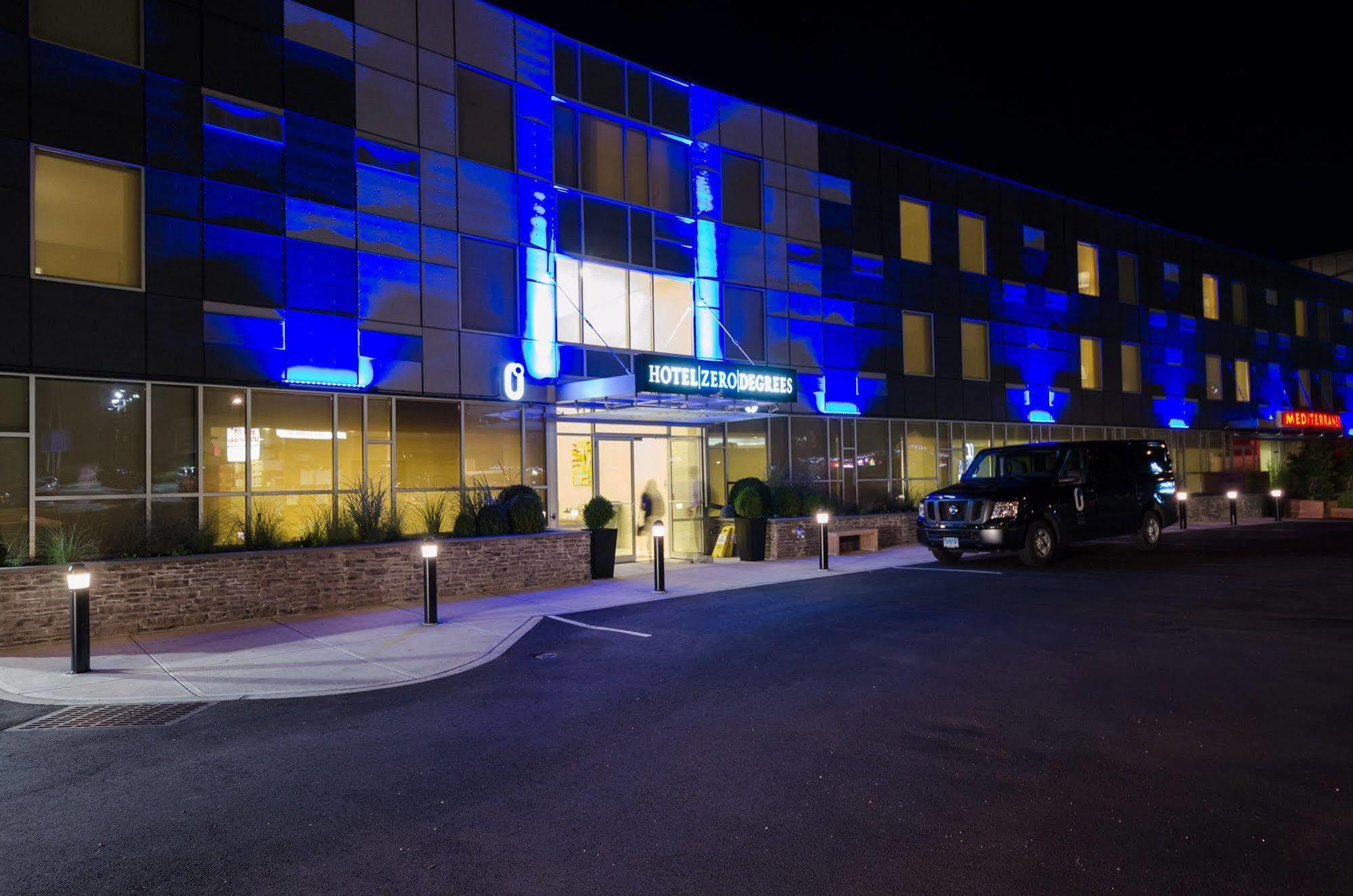 Hotel The Watershed Norwalk Exteriér fotografie